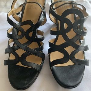 Naturalizer heeled sandals